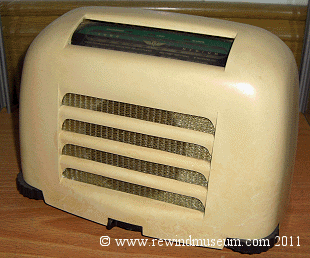 KB Toaster radio