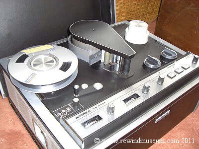 Vintage Valiant 5 Transistor Portable Reel-To-Reel Tape Recorder, Made In  Japan, Circa 1960s