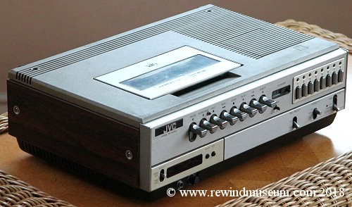 Rare adaptateur cassette motorisé Panasonic S VHS avec cassette