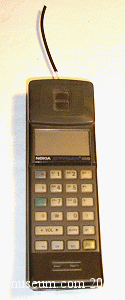 Museum of Motorola 8000X, 28 oz 1983, vintage brick phones, Nokia