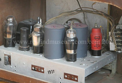 museum of vintage radios. Bush DAC 30 valve radio. KB FB 10 toaser